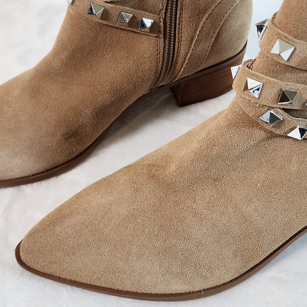 Steve Madden Taupe Besto Studded Suede Western Ankle Block Heel Booties Size 5.5 - Picture 9 of 11